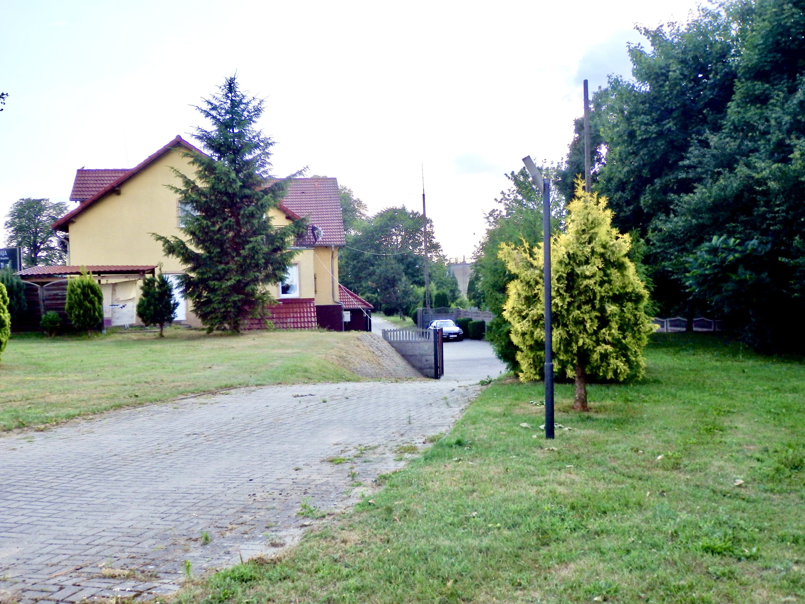 hotel przy drodze krajowej 92 na sprzedaż