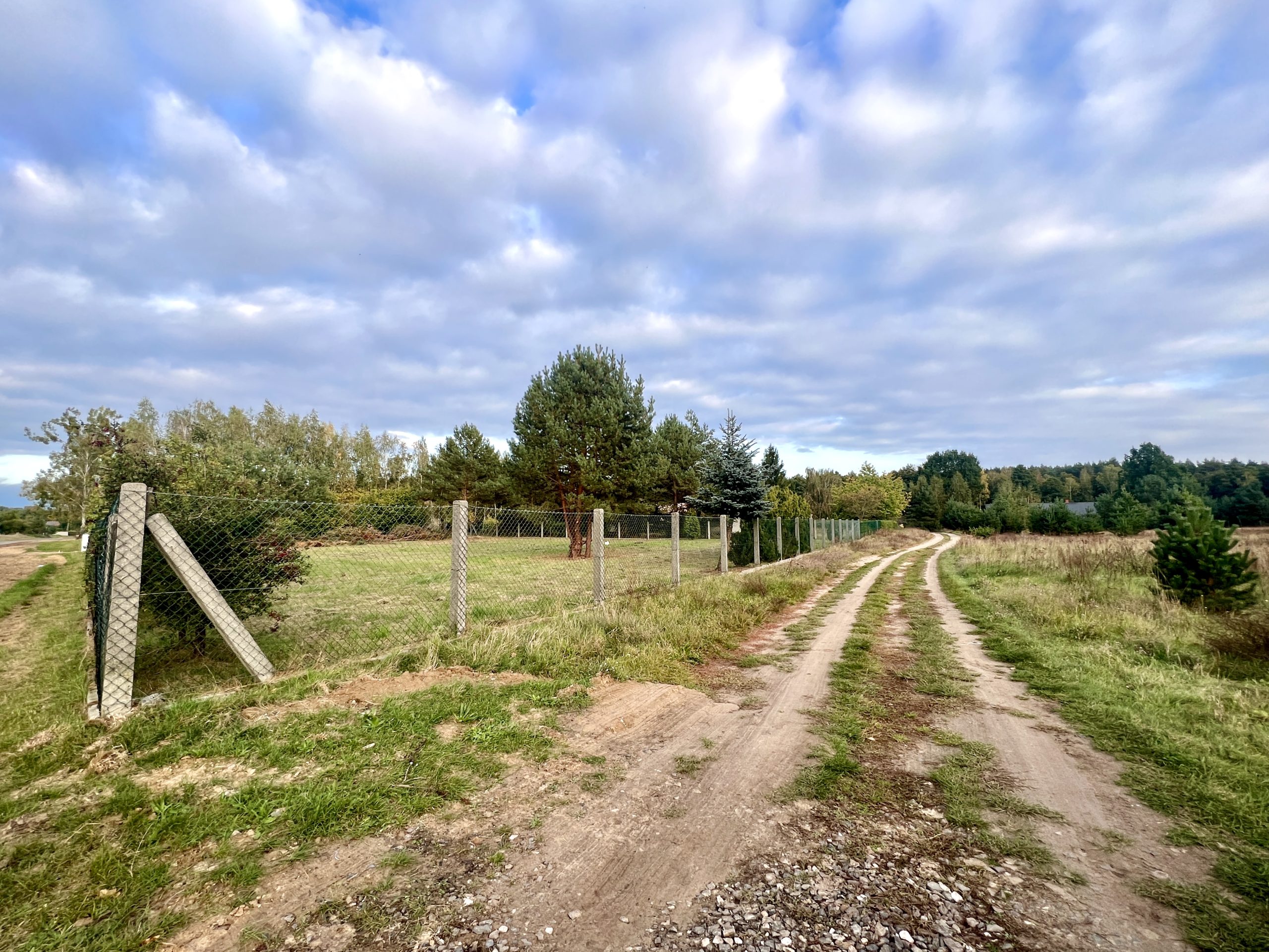 działka budowlana z ważnymi warunkami zabudowy Lutol Mokry