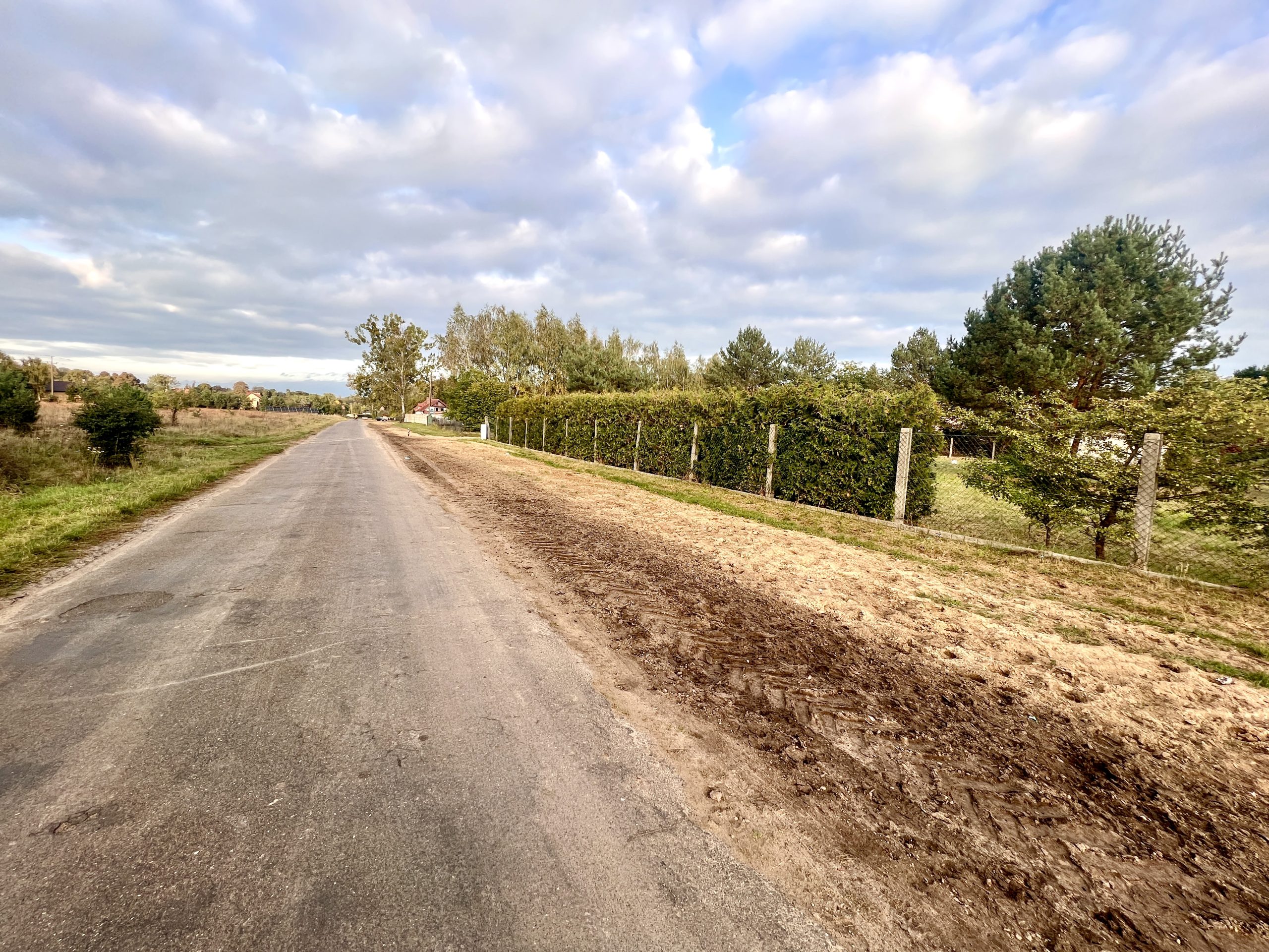 działka budowlana z pozwoleniem na budowę Lutol Mokry