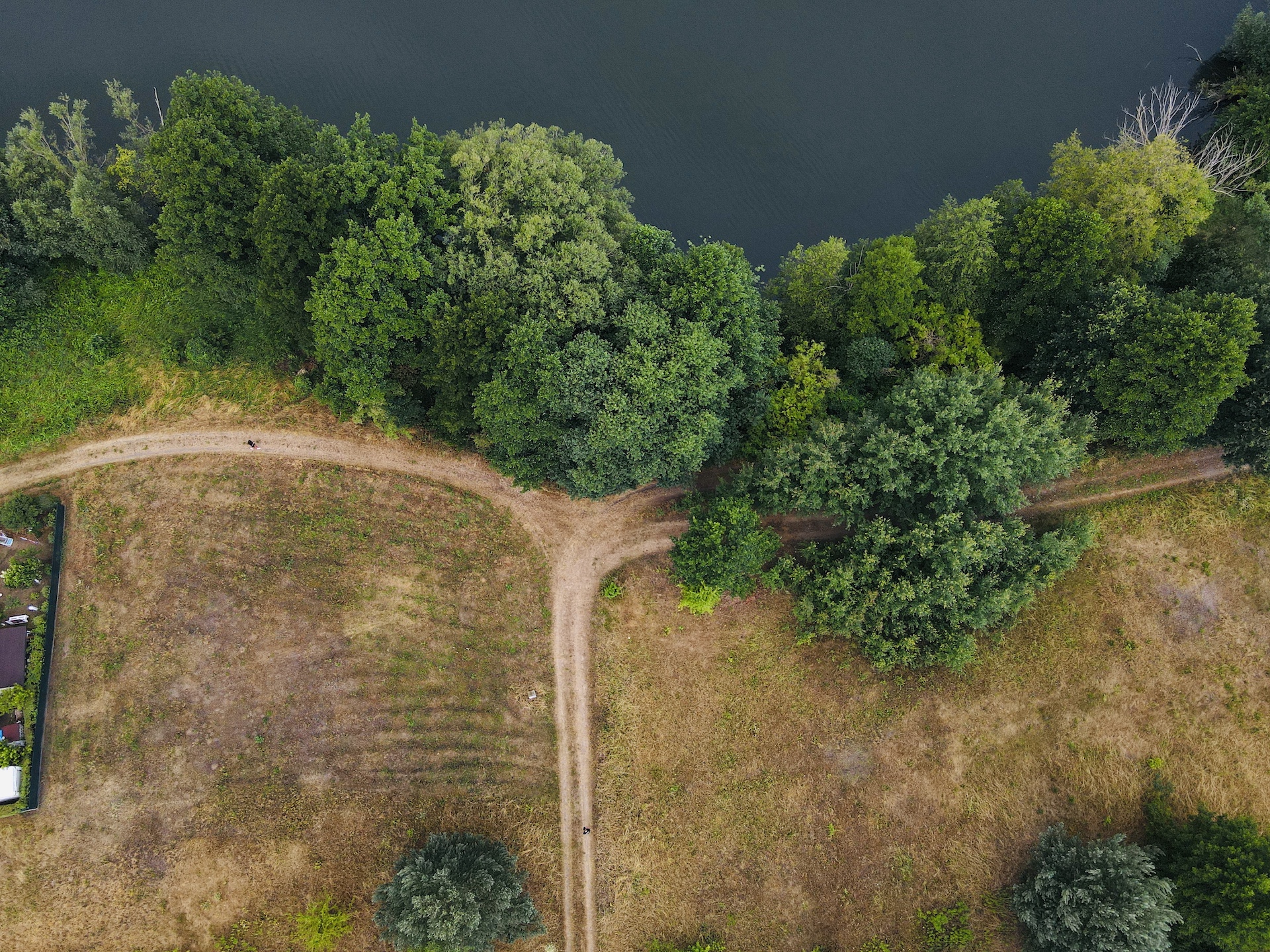 Działka nad jeziorem Wysoka